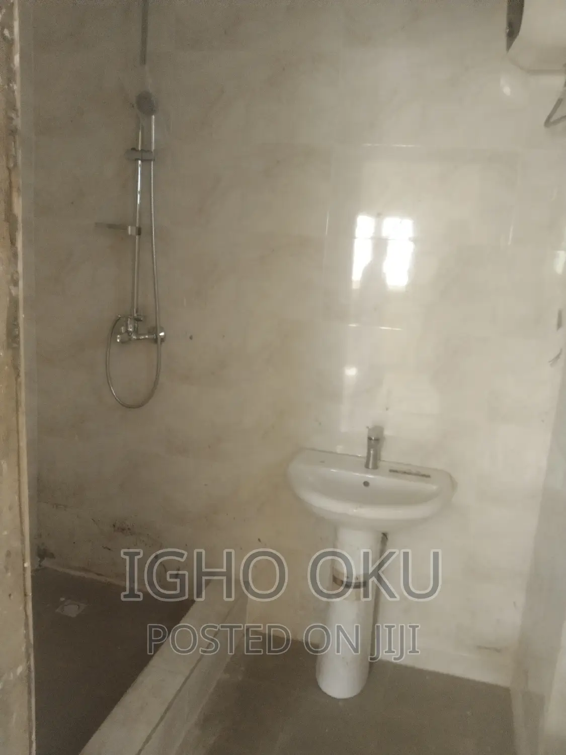 Brand New 3 Bedroom Flat for Sale in Dawarki in Dawaki