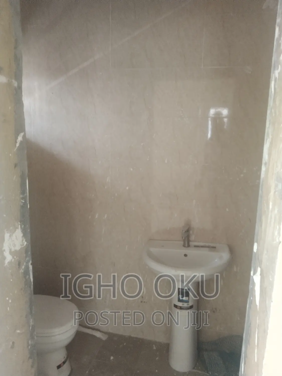 5bdrm Townhouse/Terrace in Dawaki for sale in Dawaki