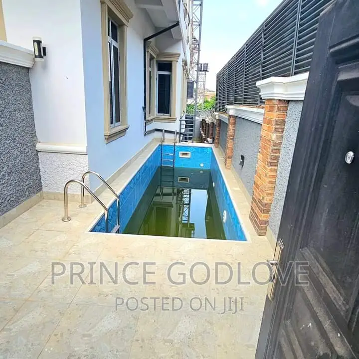 7bdrm Duplex in Asokoro for sale in Asokoro