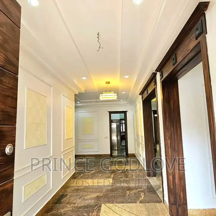 7bdrm Duplex in Asokoro for sale in Asokoro