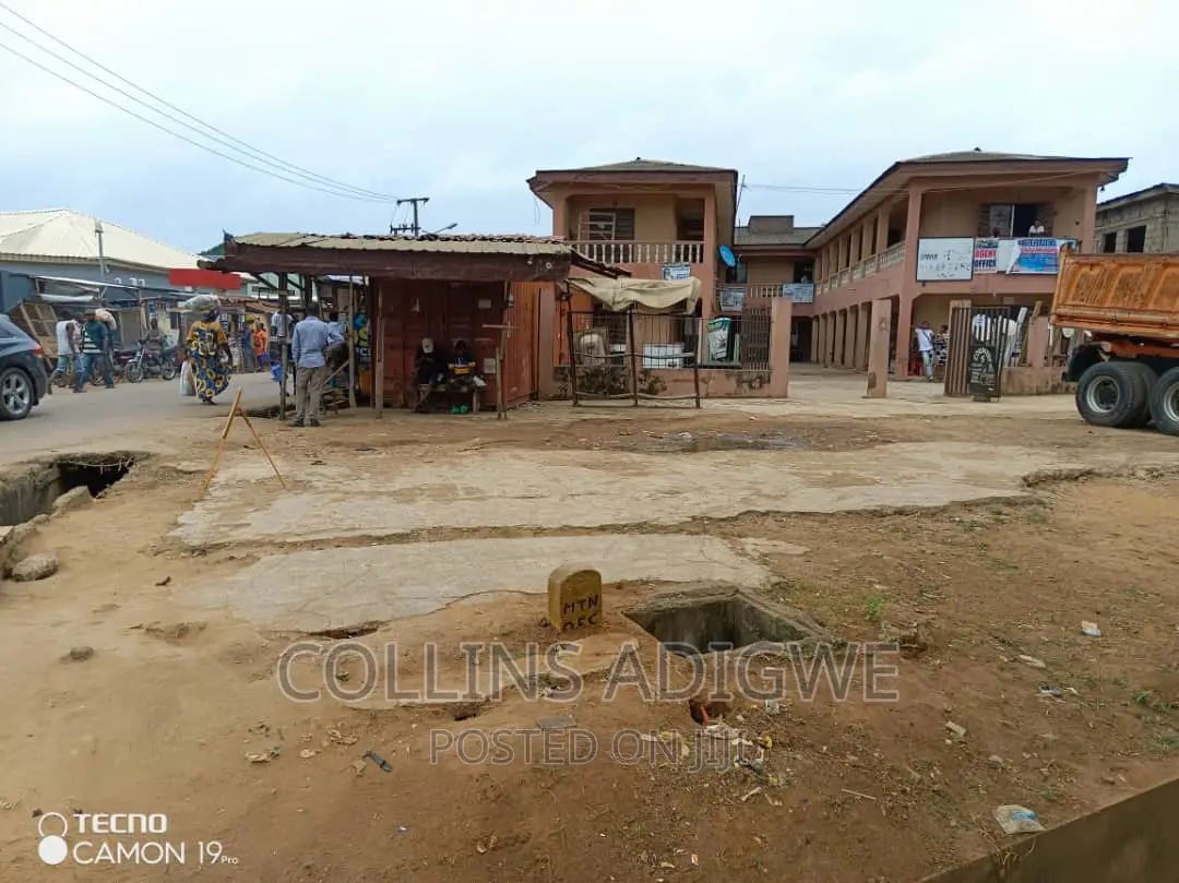 Newly Built 35 Units Shops in a Plaza -Lasu-Isheri Road in Iseri Olofin