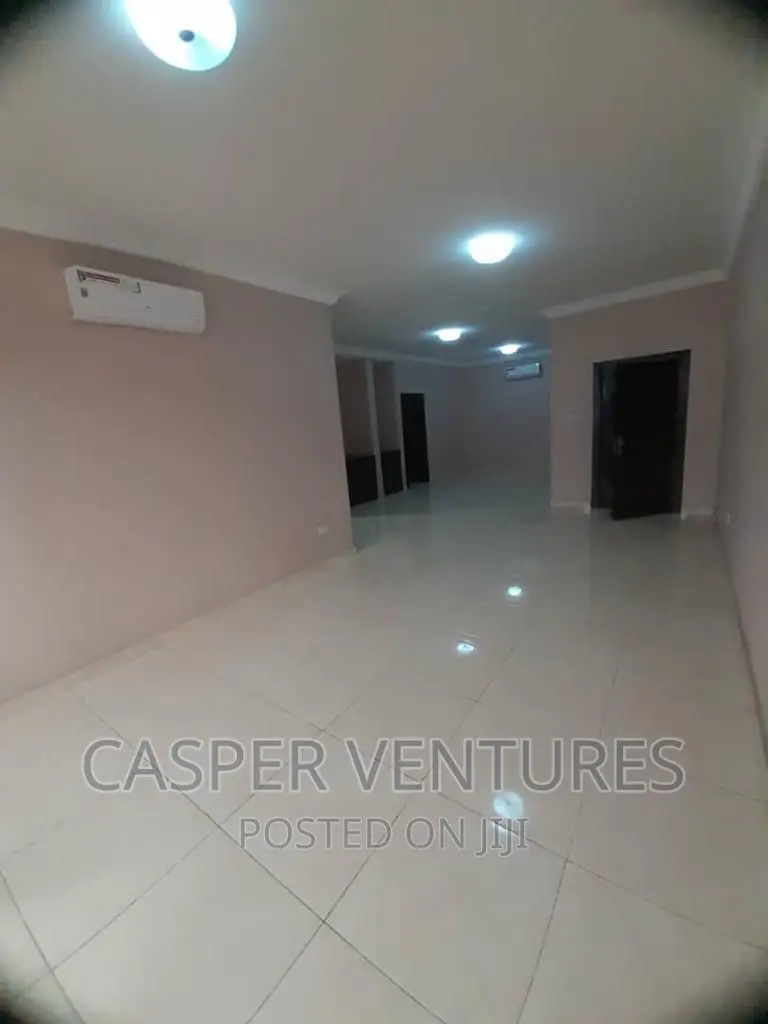3bdrm Apartment in Chevron for rent in Chevron