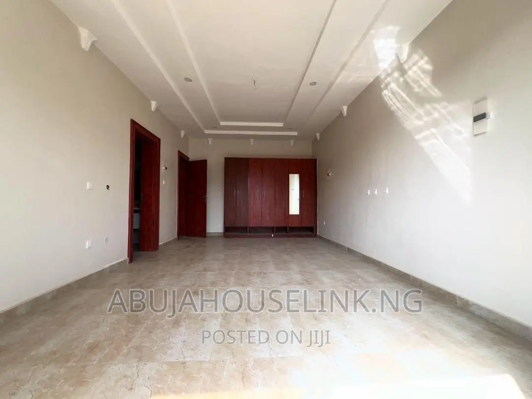 4bdrm Duplex in Guzape Abuja for sale in Guzape District
