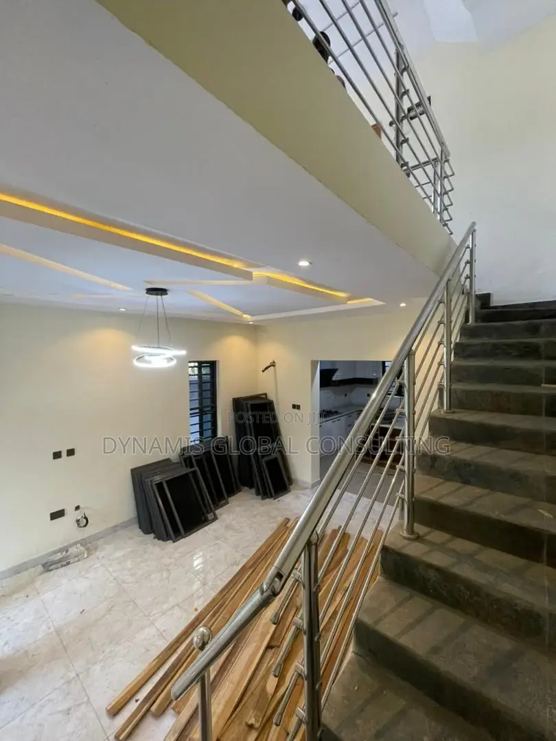 Furnished 3bdrm Duplex in Magodo Phase 2, for sale in GRA Phase 2 Shangisha