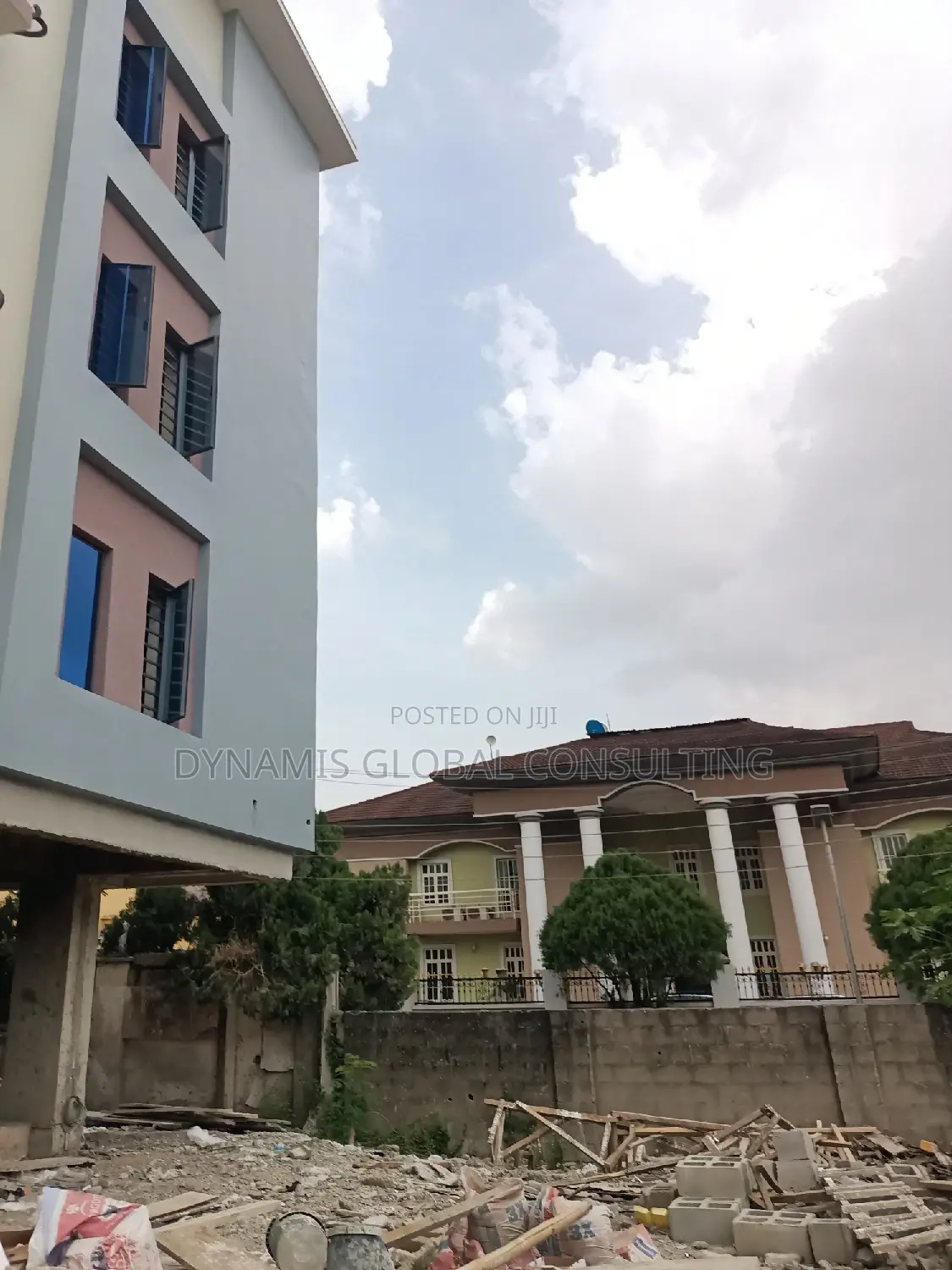Furnished 3bdrm Block of Flats in Ikeja Gra for sale in Ikeja GRA