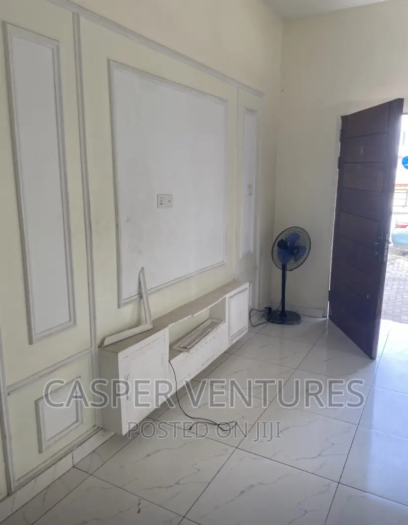 Mini Flat in Bera, Chevron for rent in Chevron