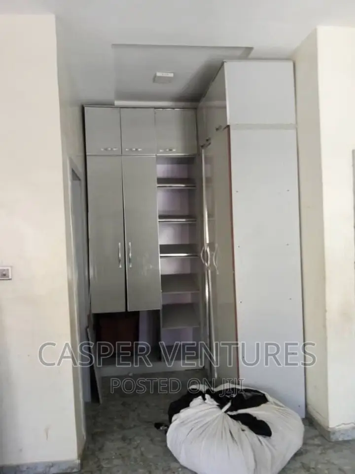 5bdrm Duplex in Spg, Igbo-efon for rent in Igbo-efon