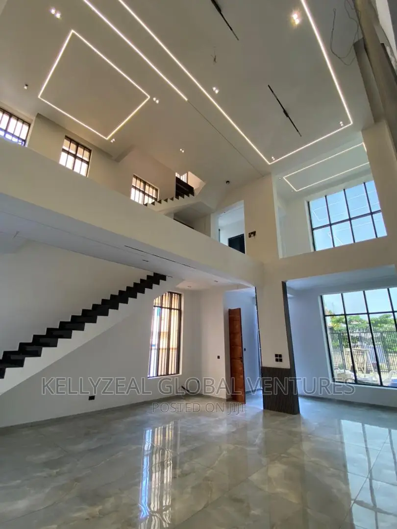 6bdrm Duplex in Garwood Estate, Lekki for sale in Lekki