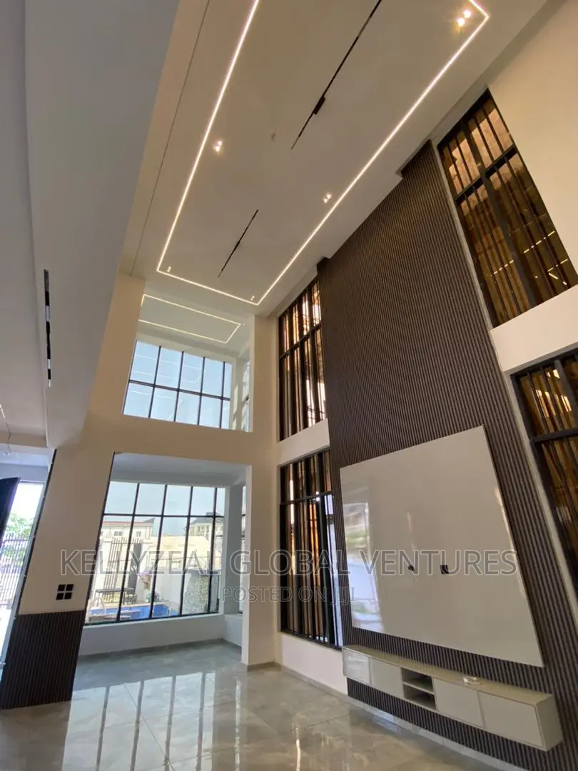 6bdrm Duplex in Garwood Estate, Lekki for sale in Lekki