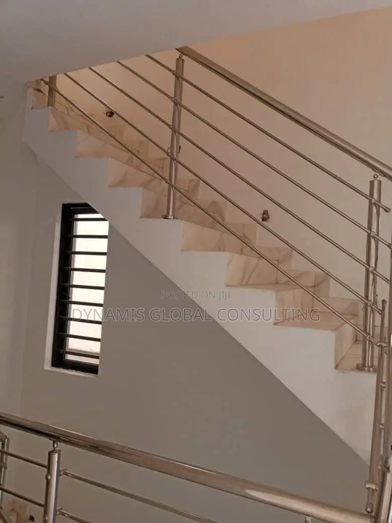 Furnished 4bdrm Duplex in Gateway Zone Estate, for sale in GRA Phase 1