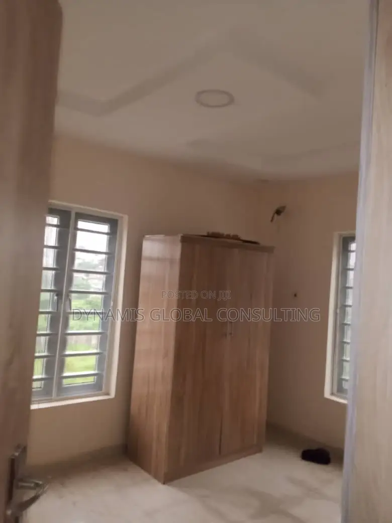 Furnished 4bdrm Duplex in Gateway Zone Estate for sale in GRA Phase 1