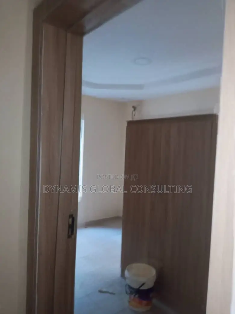 Furnished 4bdrm Duplex in Gateway Zone Estate for sale in GRA Phase 1