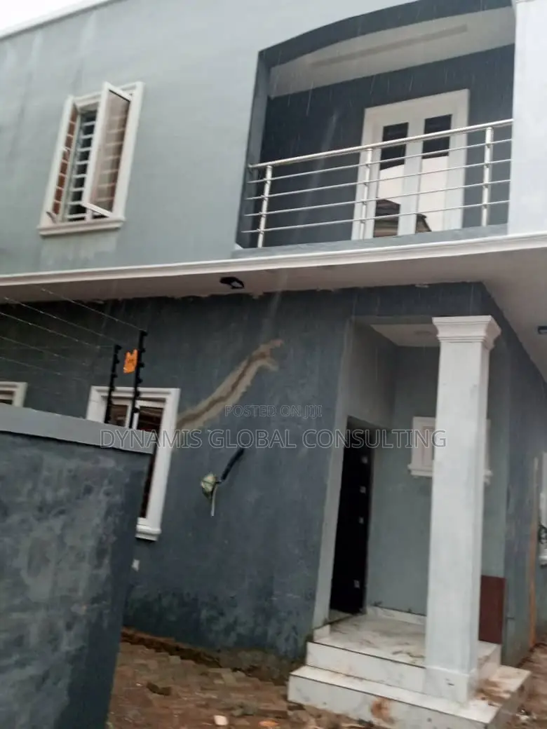 Furnished 4bdrm Duplex in Gateway Zone Estate for sale in GRA Phase 1