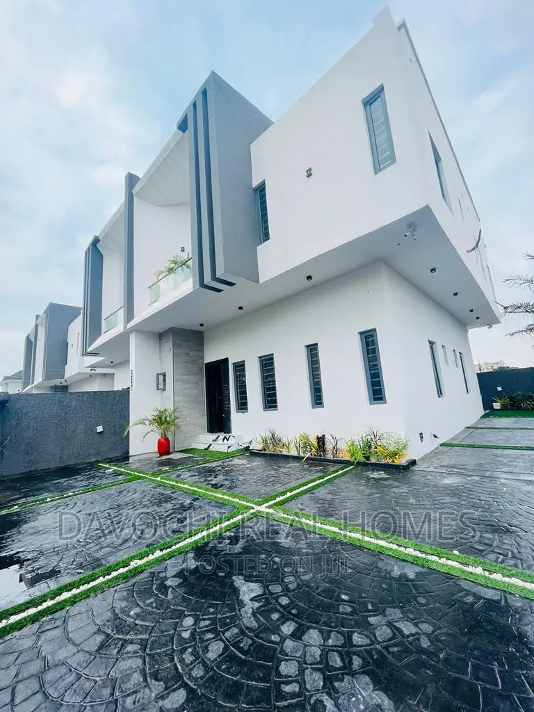 4bdrm Duplex in Ikate, Lekki for rent in Lekki