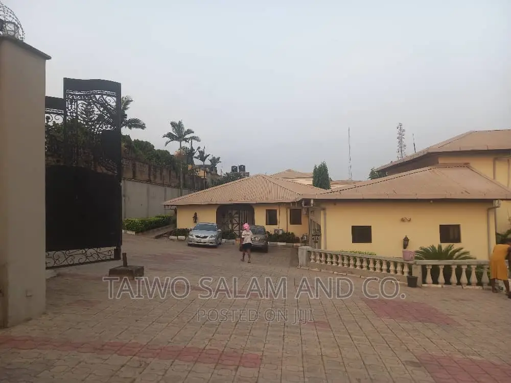 6bdrm Duplex in Agodi Gra, Ibadan for sale in Ibadan