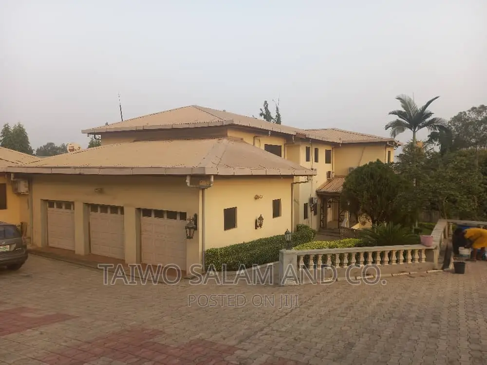 6bdrm Duplex in Agodi Gra, Ibadan for sale in Ibadan