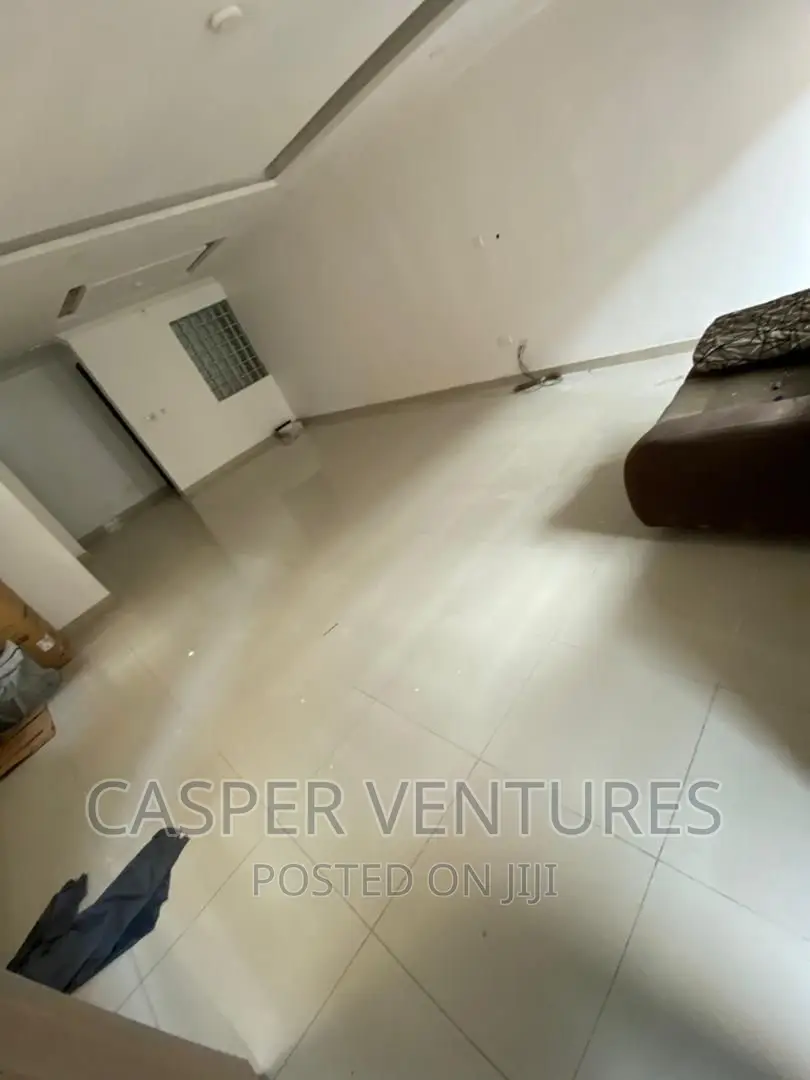3bdrm Apartment in Osapa for rent in Osapa london