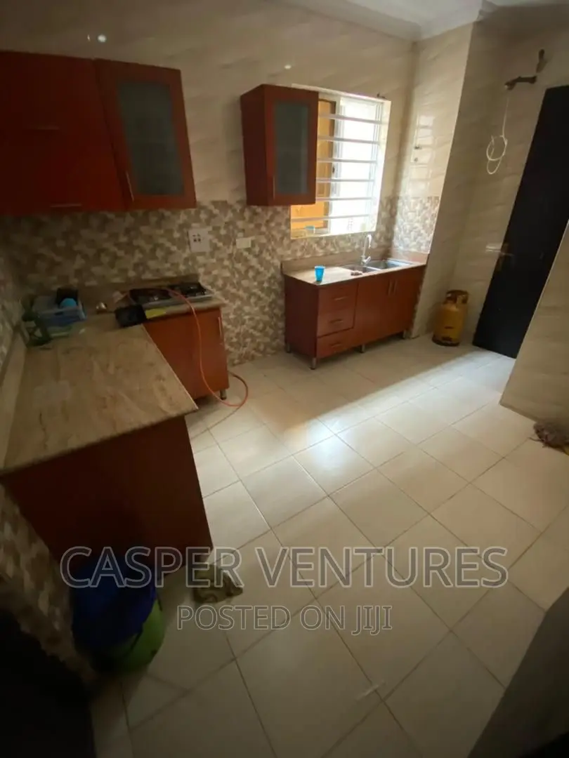 3bdrm Apartment in Osapa for rent in Osapa london