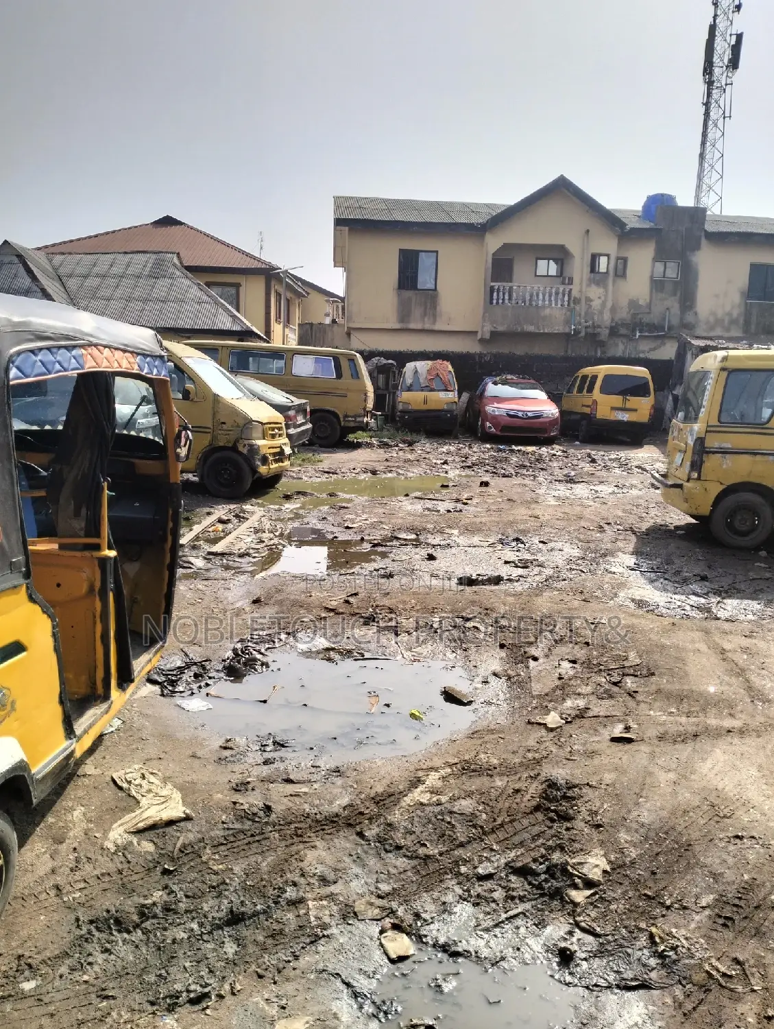 A Commercial Full Plot of Land Along the Major Rd at Igando in Igando / Ikotun/Igando