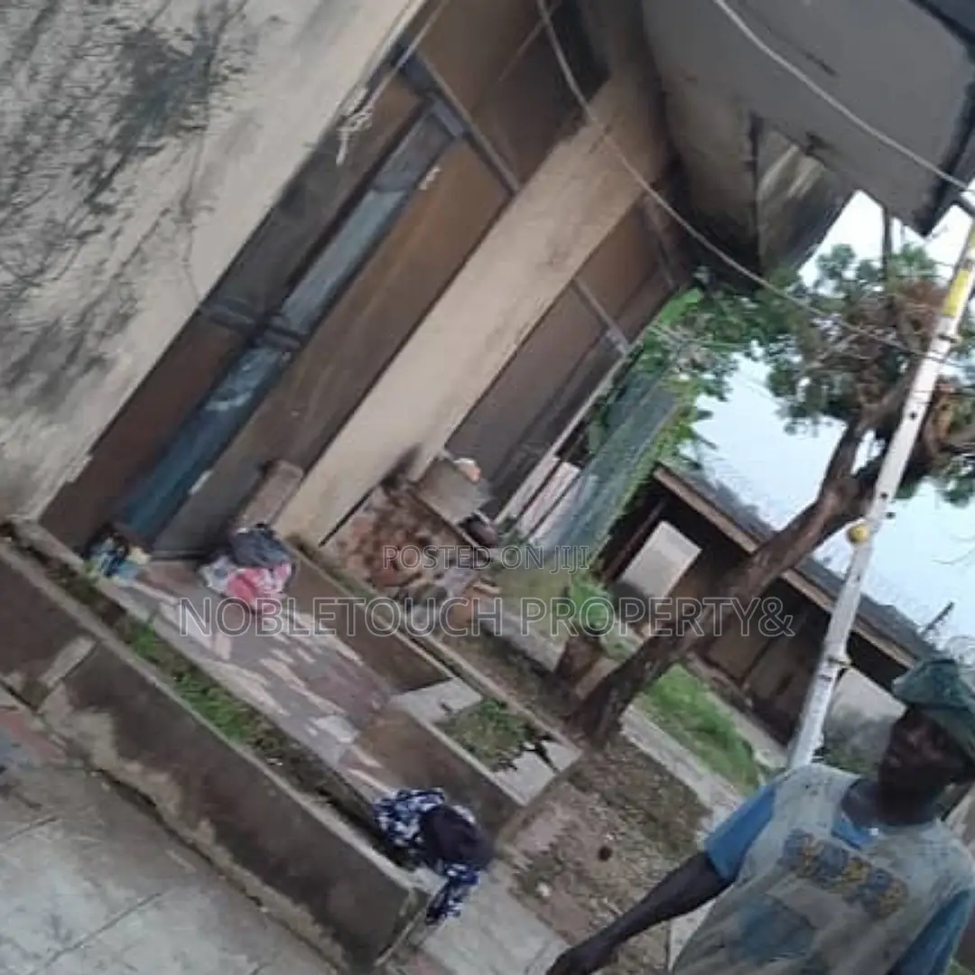 6bdrm Block of Flats in Ikotun Egbe Lagos for sale in Egbe / Ikotun/Igando