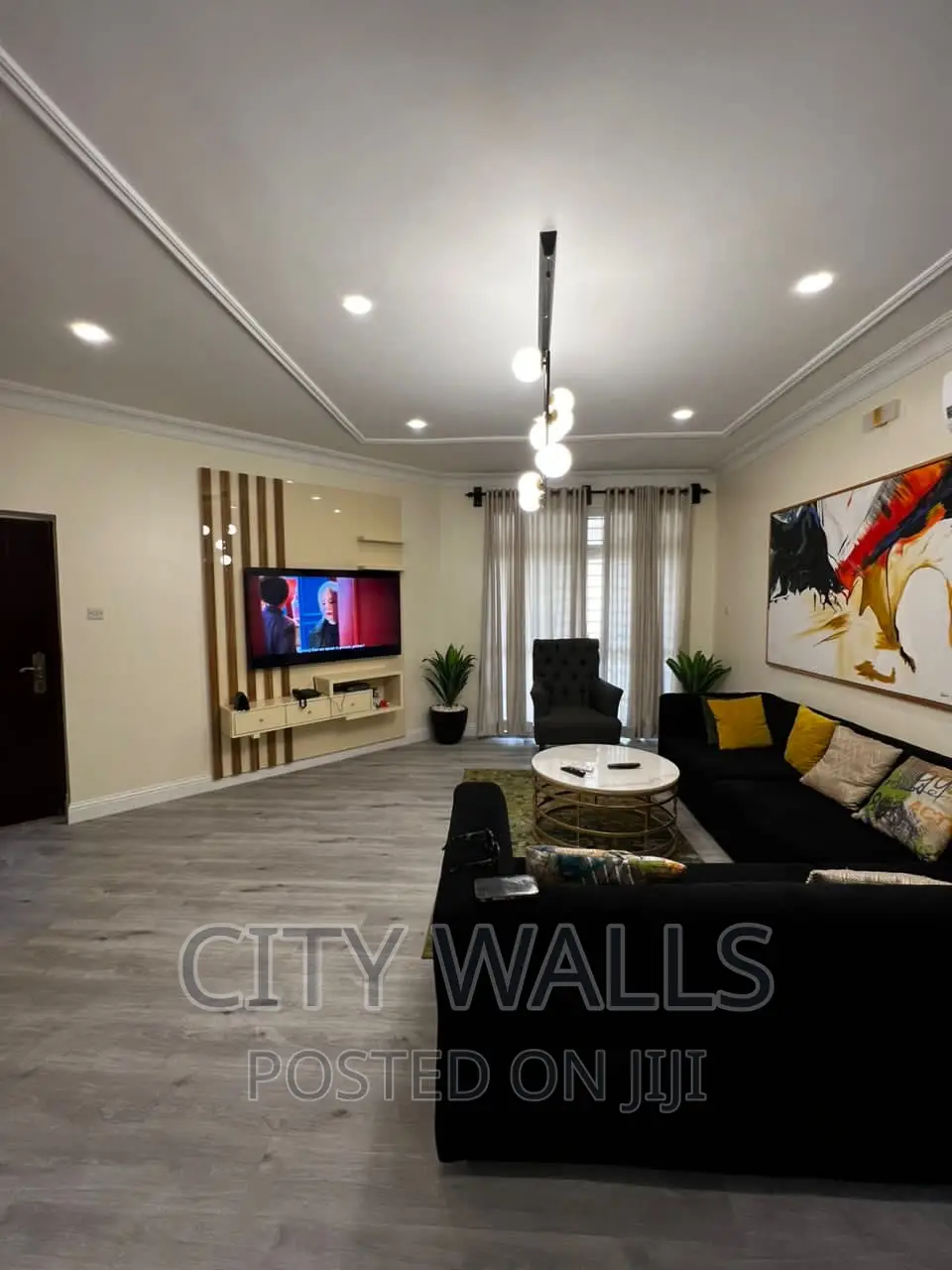 Furnished 3bdrm Block of Flats in Bourdillon Court, Chevron for rent in Chevron
