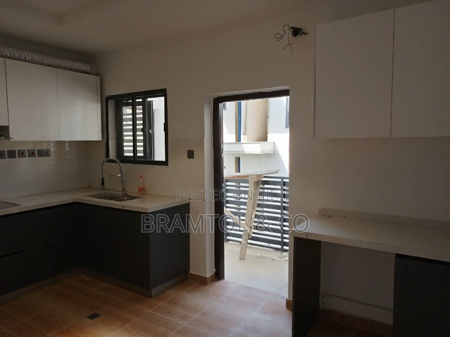 3bdrm Block of Flats in Jahi for rent in Jahi