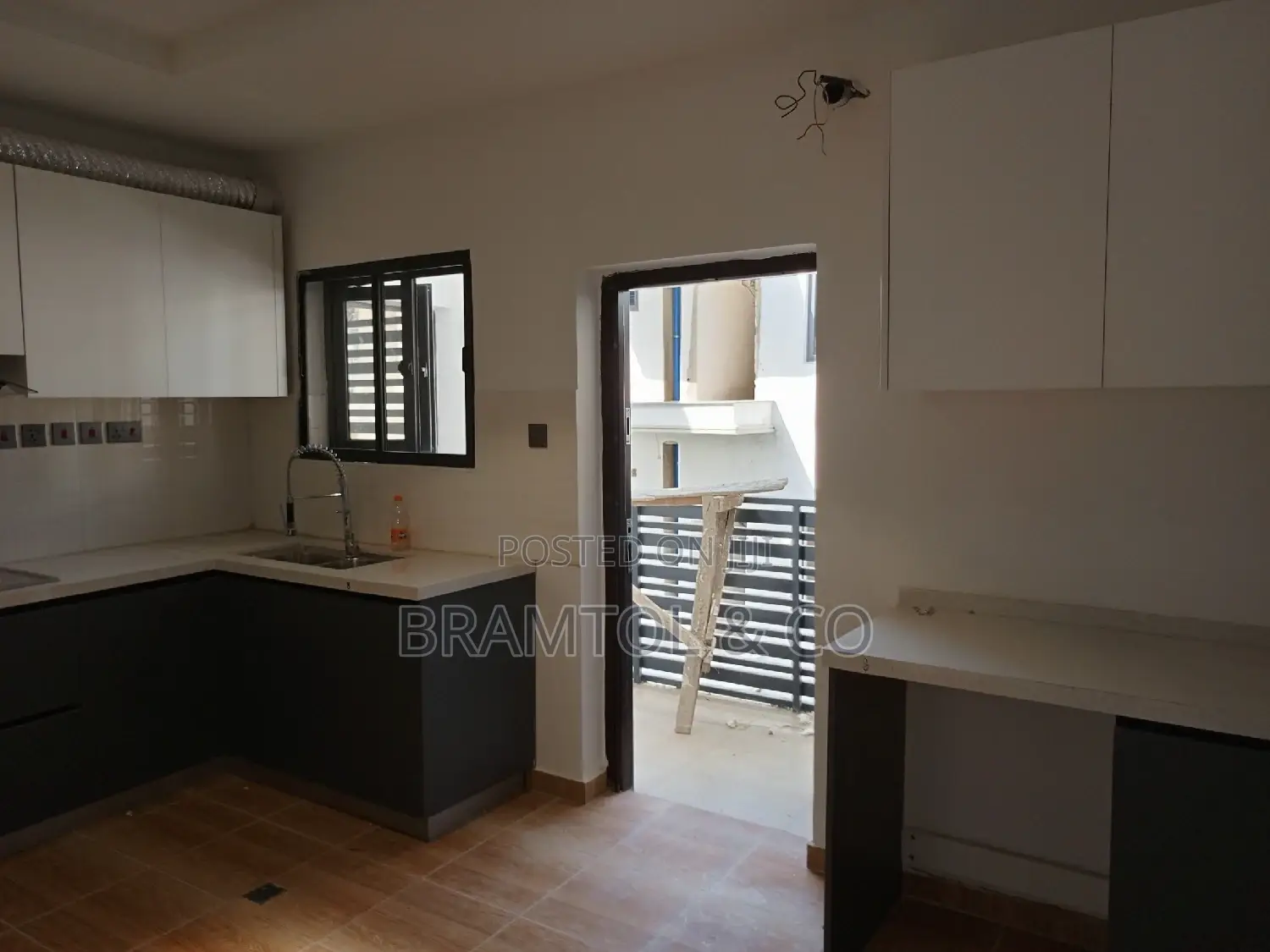 3bdrm Block of Flats in Jahi for rent in Jahi