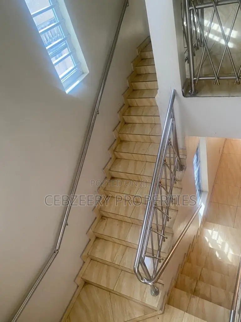 4bdrm Duplex in Ikeja for sale in Ikeja