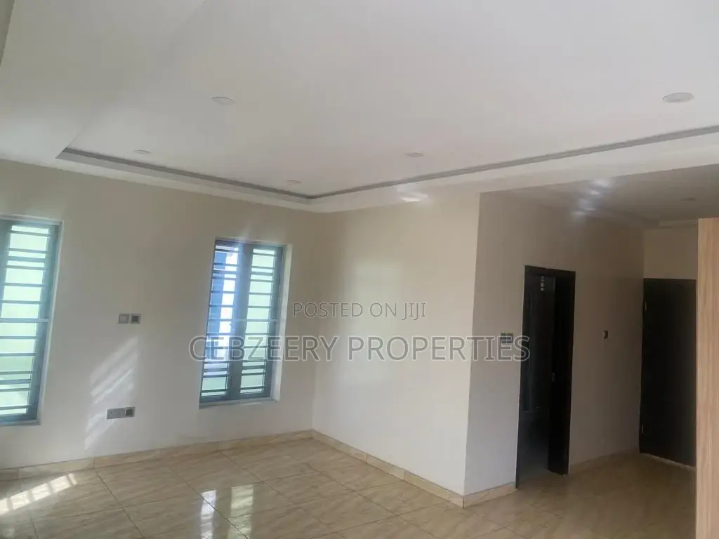 4bdrm Duplex in Ikeja for sale in Ikeja