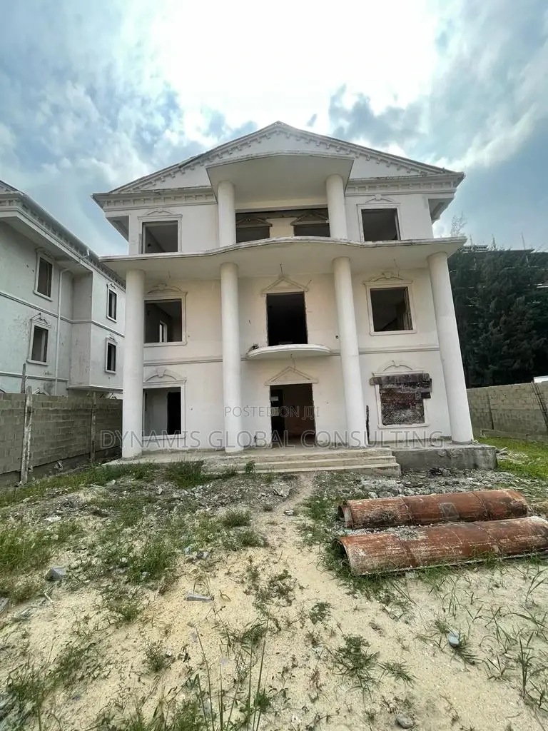 Furnished 5bdrm Duplex in Banana Island for sale in Banana Island