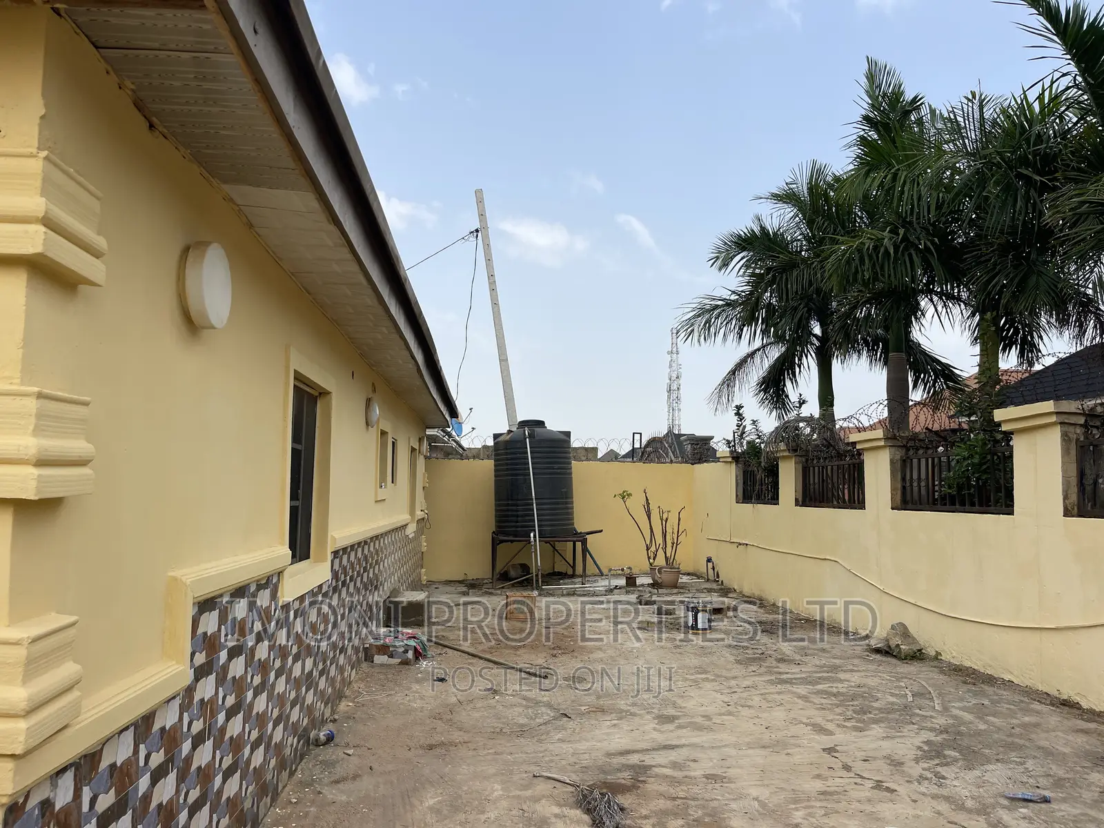3bdrm Bungalow in Dutse Sagwari for sale in Dutse-Alhaji