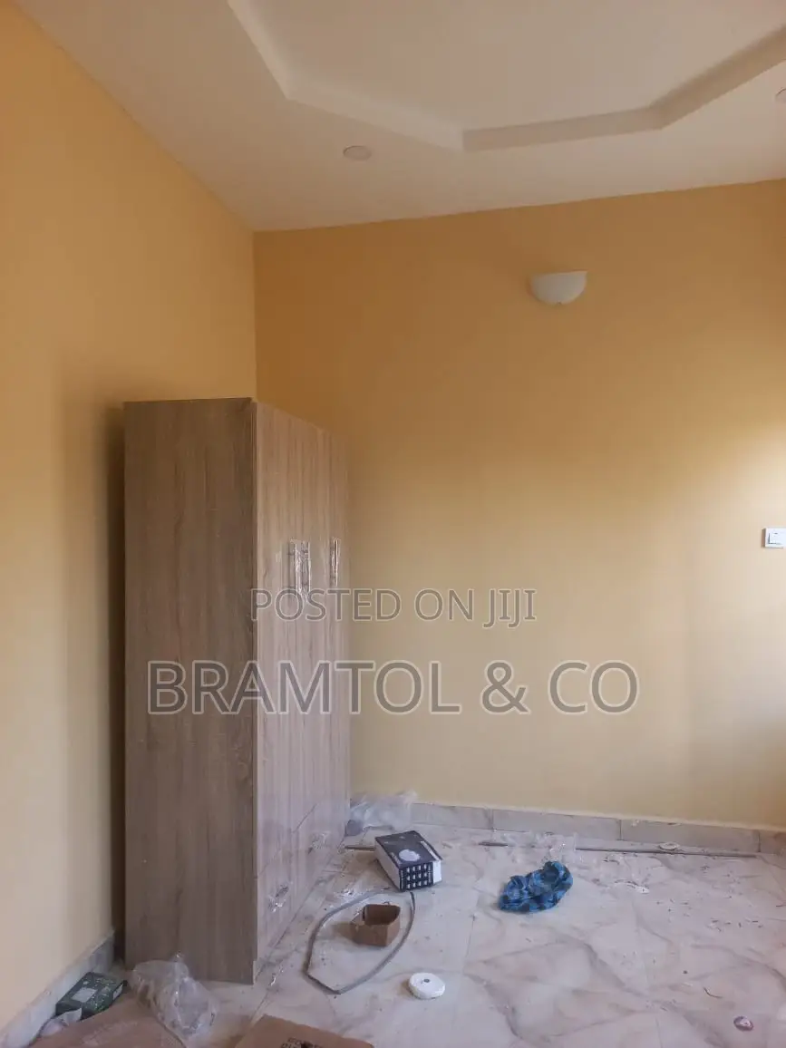 2bdrm Bungalow in Mini Estate, Lugbe District for rent in Lugbe District