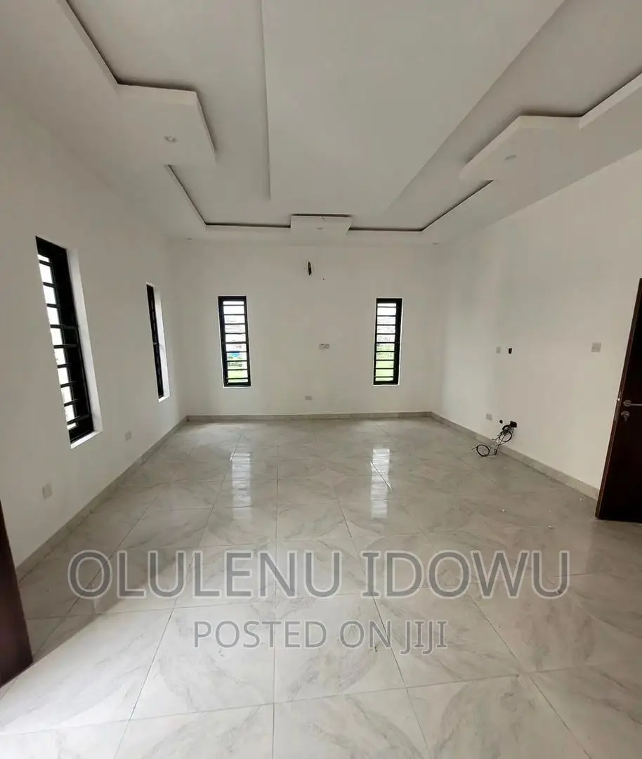 Furnished 5bdrm Duplex in Alimosho for sale in Alimosho