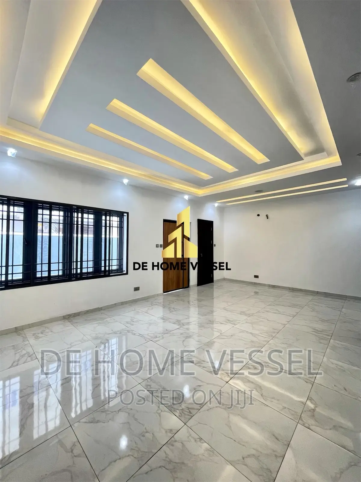 5bdrm Townhouse/Terrace in Ikate for sale in Ikate