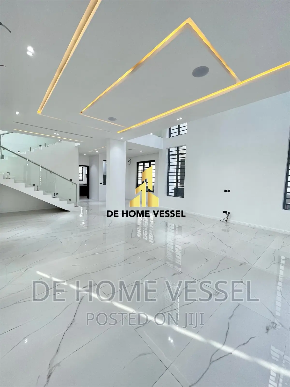 5bdrm Duplex in Ikota for sale in Ikota