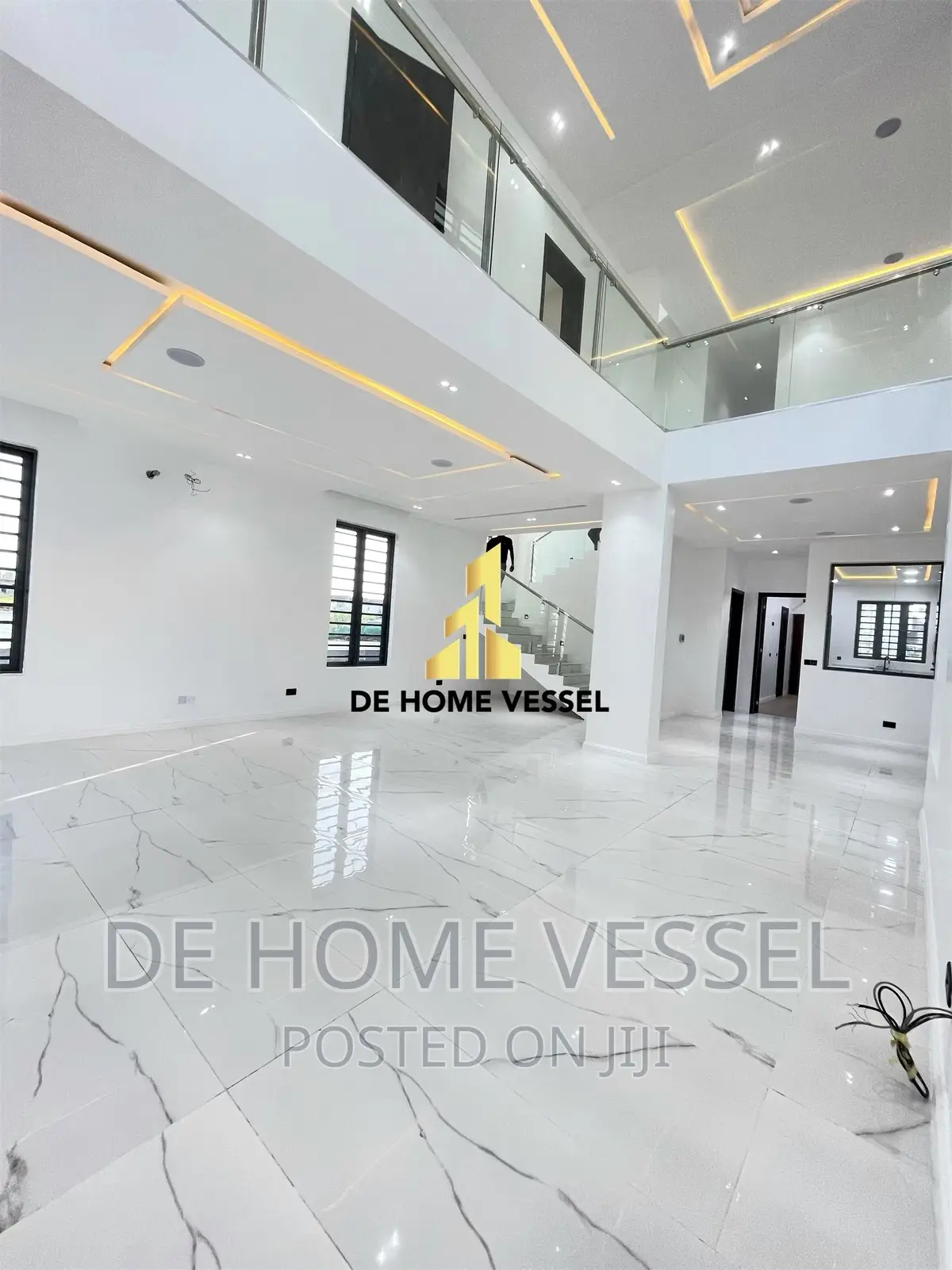 5bdrm Duplex in Ikota for sale in Ikota