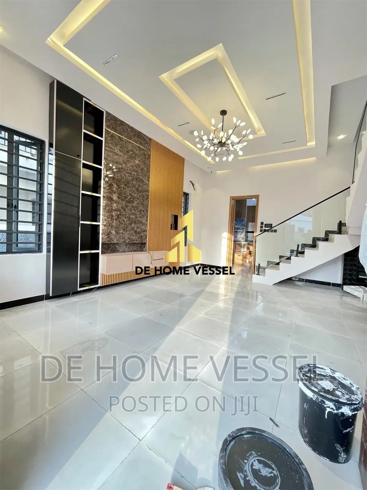 5bdrm Duplex in Ikota for sale in Ikota