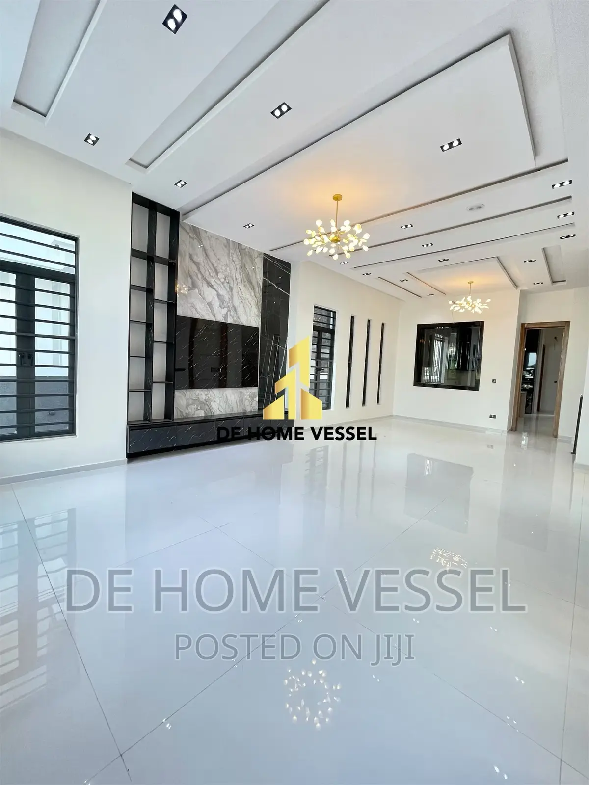 5bdrm Duplex in Ikota for sale in Ikota