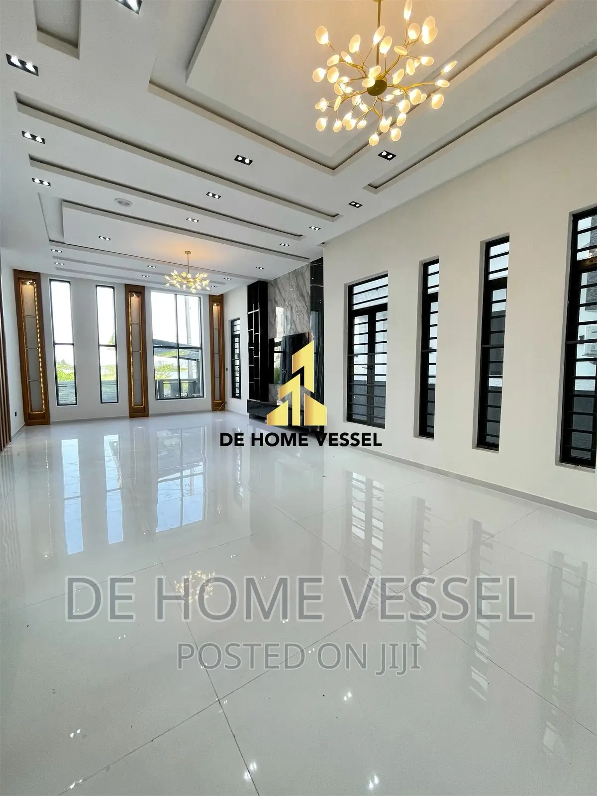 5bdrm Duplex in Ikota for sale in Ikota