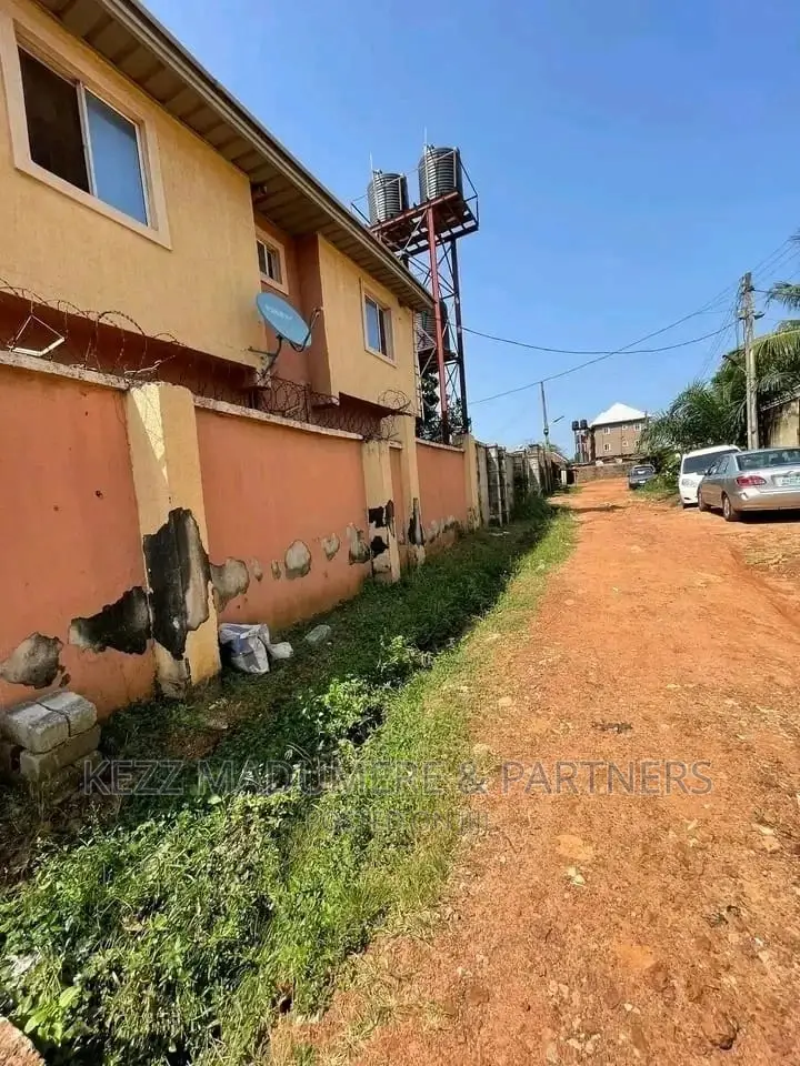 3bdrm Block of Flats in New Haven Ext, for sale in Enugu