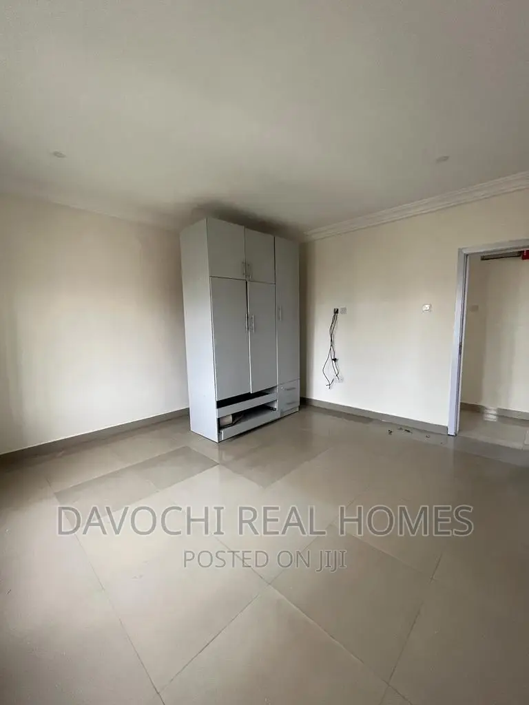 2bdrm Apartment in Orchid Road, Lekki for rent in Lekki