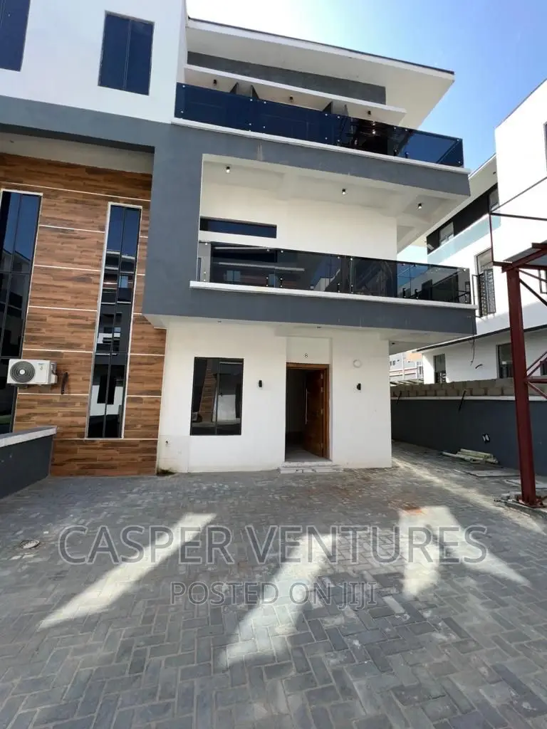 Studio Apartment in Freedom Way, Lekki Phase 1 for rent in Lekki Phase 1