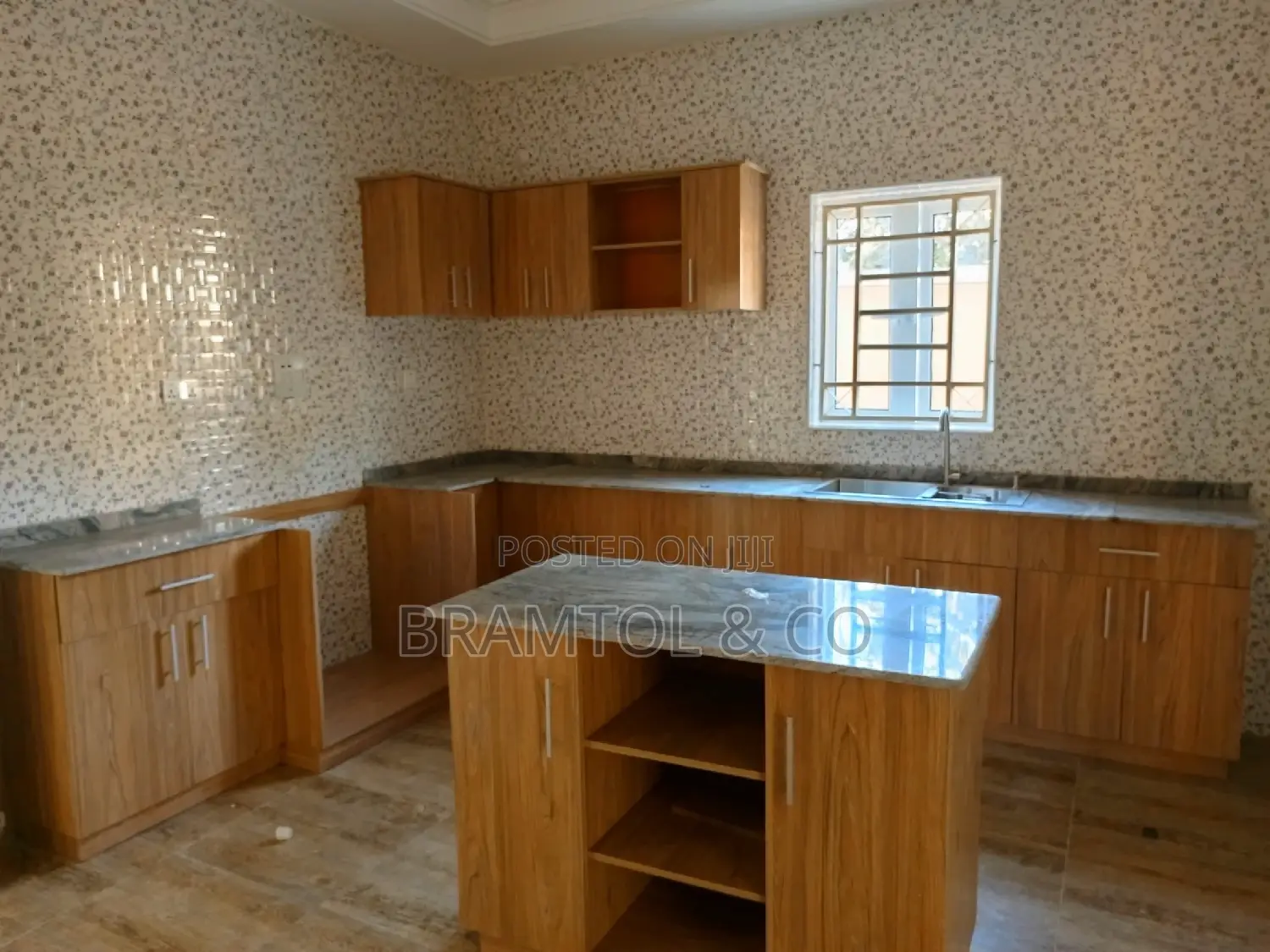 2bdrm Block of Flats in Durumi for rent in Durumi