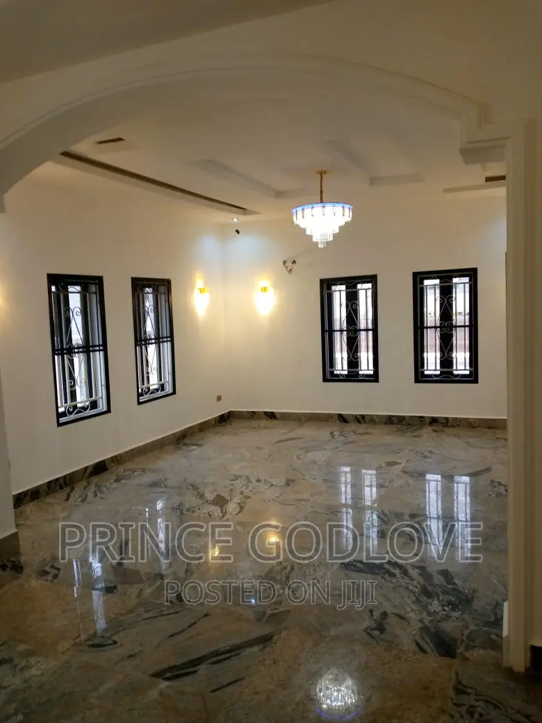 9bdrm Duplex in Maitama for sale in Maitama