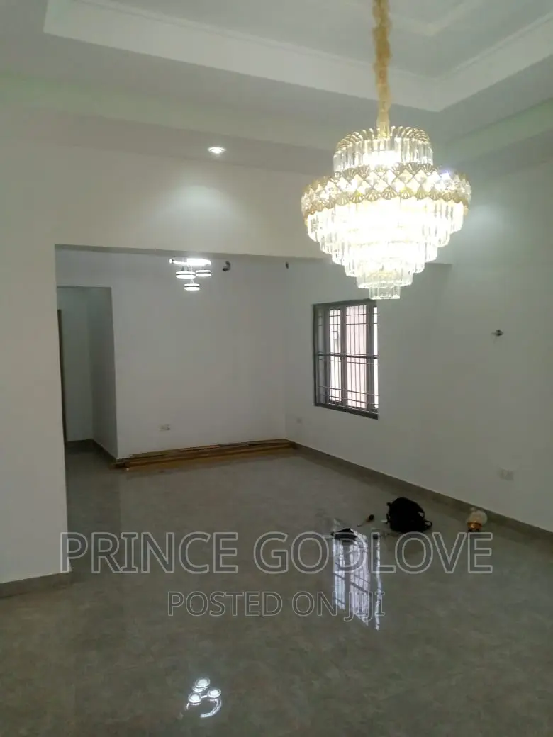 9bdrm Duplex in Maitama for sale in Maitama