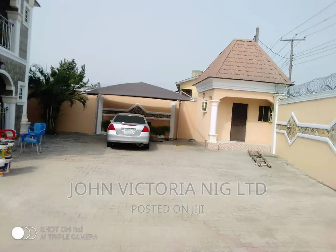 12bdrm Block of Flats in Ajara, Badagry / Badagry for sale in Badagry / Badagry