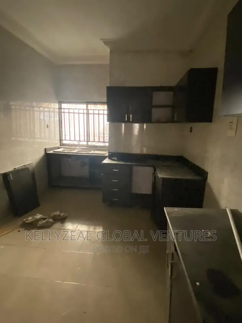 3bdrm Apartment in Lakeview Estate, Amuwo-Odofin for rent in Amuwo-Odofin