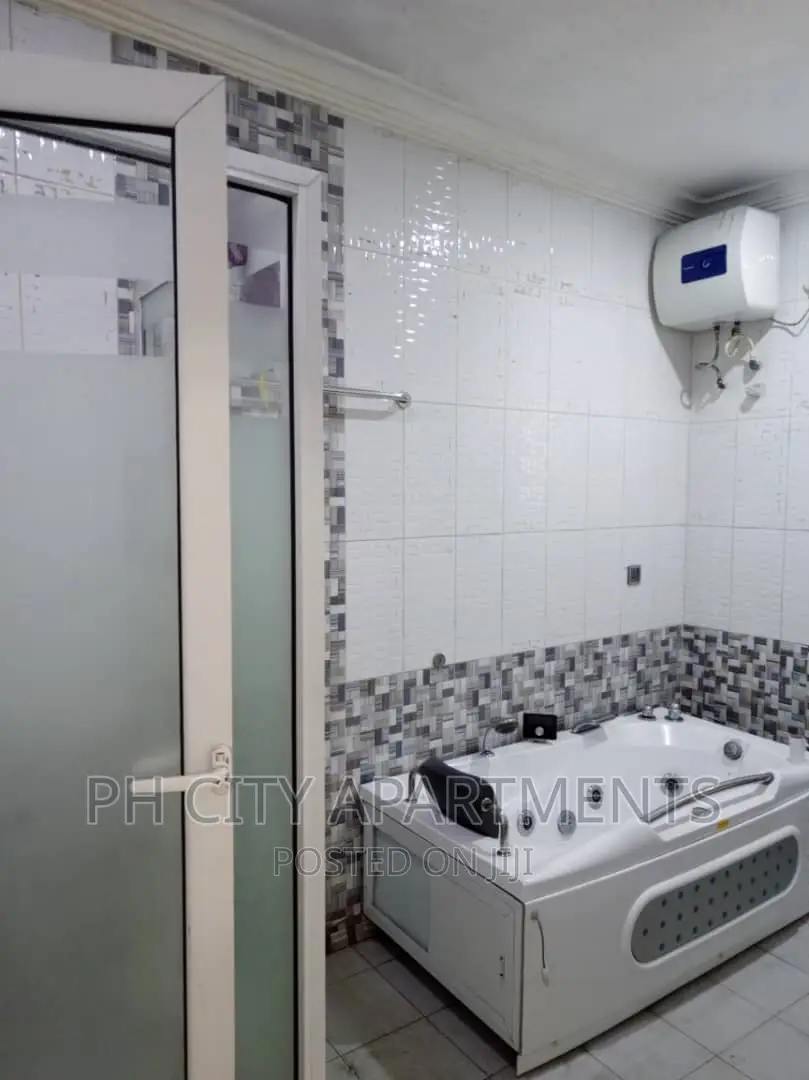 4bdrm Bungalow in Eliozu for sale in Eliozu