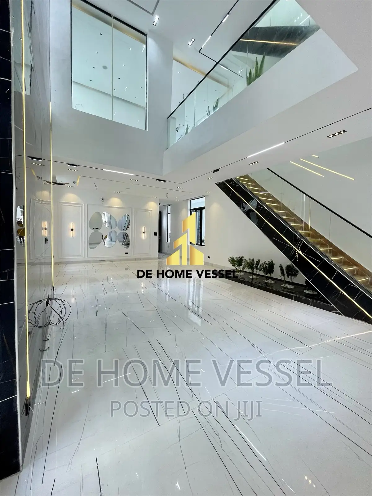 5bdrm Duplex in Osapa london for sale in Osapa london