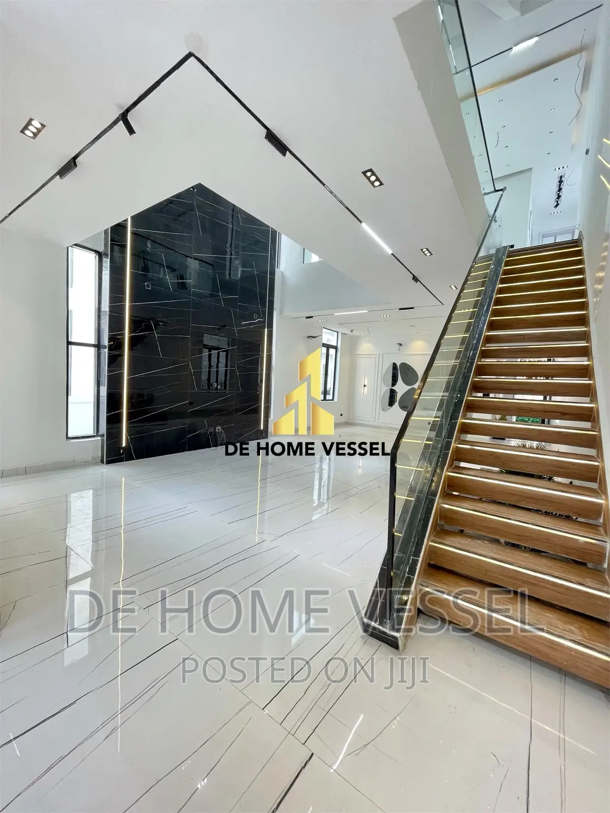 5bdrm Duplex in Osapa london for sale in Osapa london